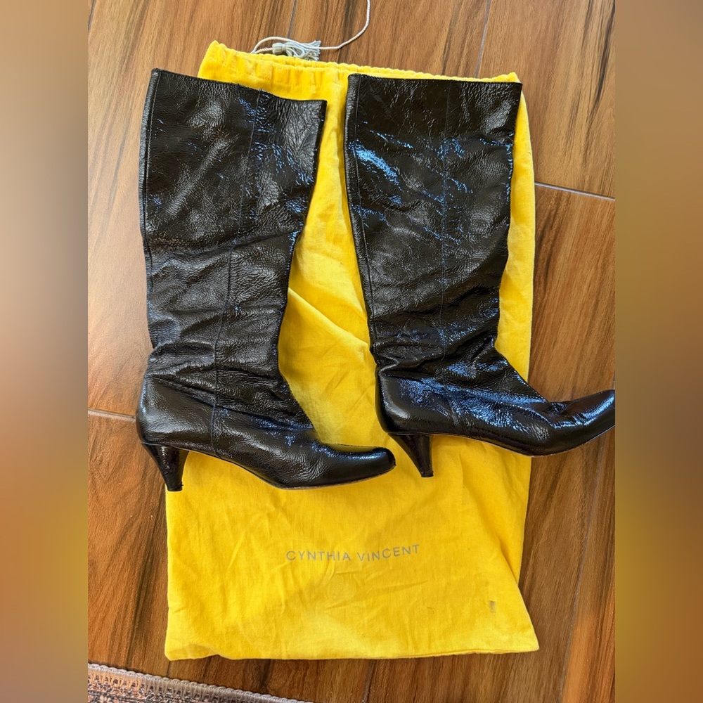 Cynthia Vincent Black Patent Mid-Calf Kitten Heel Boots- size 7